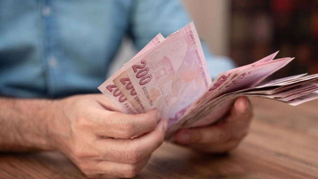 EYT'yi kaçıranlara yeni umut: 2000-2008 arası sigortalılara kademeli emeklilik masada, TBMM'ye 6 maddelik önerge sunuldu! 7